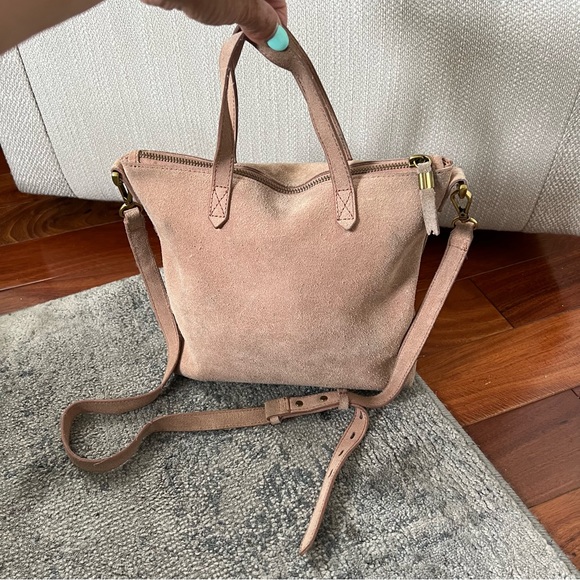 Madewell Zip-Top Transport Crossbody Blush Nubuck Suede Leather. - Picture 4 of 9